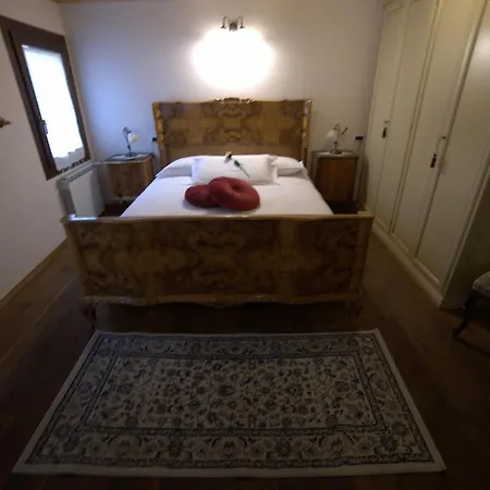 Casa Perla بيت ضيافة 3*